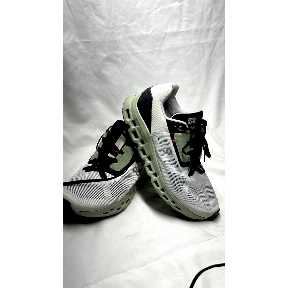 On Cloudstratus Swiss Engineering Women's Size 11 Running Shoes White Black